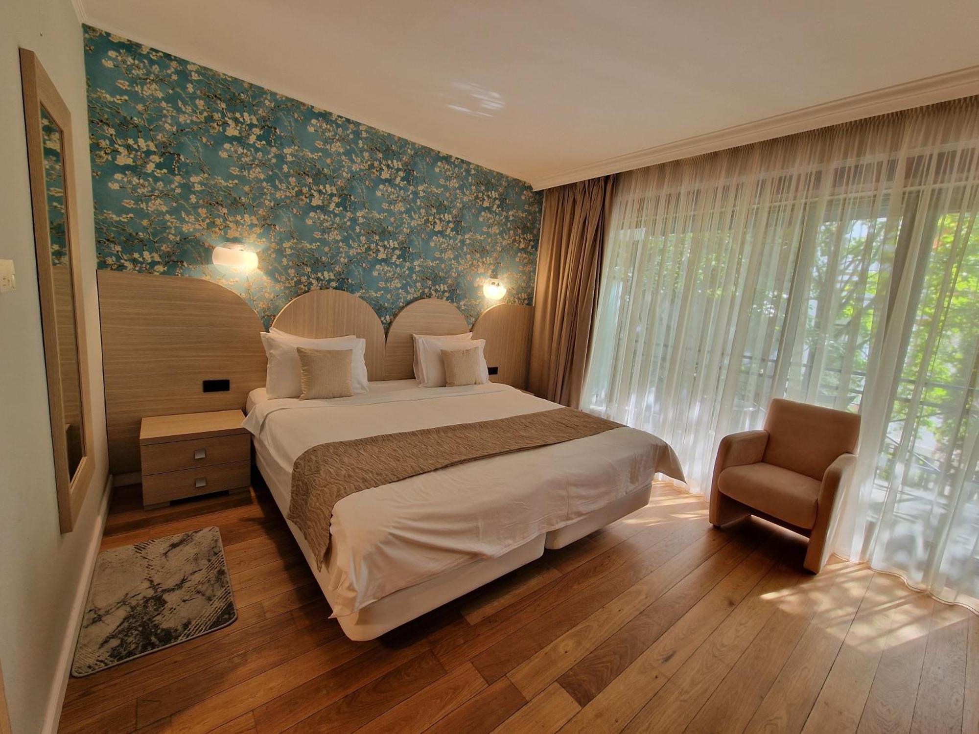 Hotel Sunny Hill Cluj-Napoca Eksteriør billede
