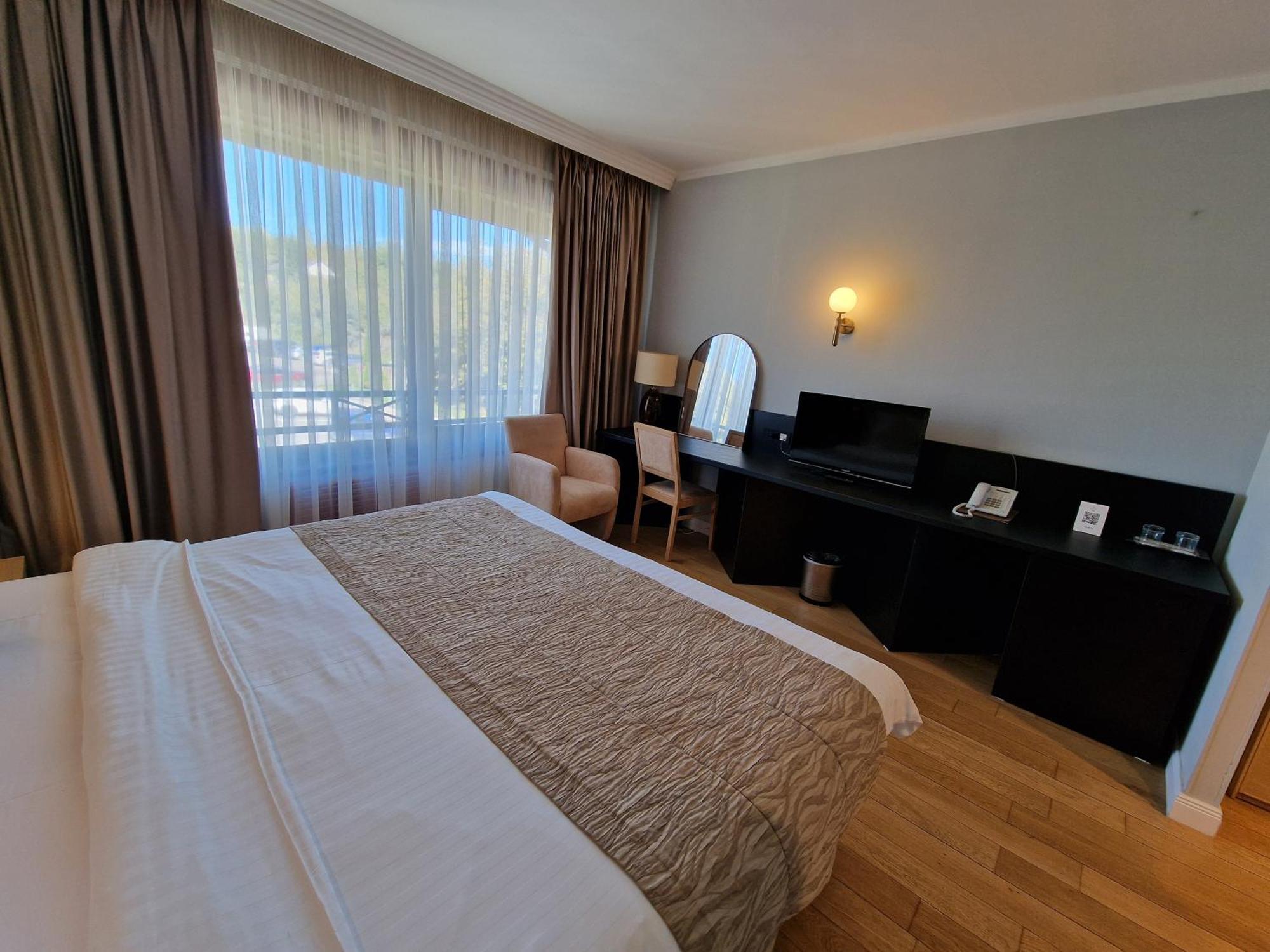 Hotel Sunny Hill Cluj-Napoca Eksteriør billede