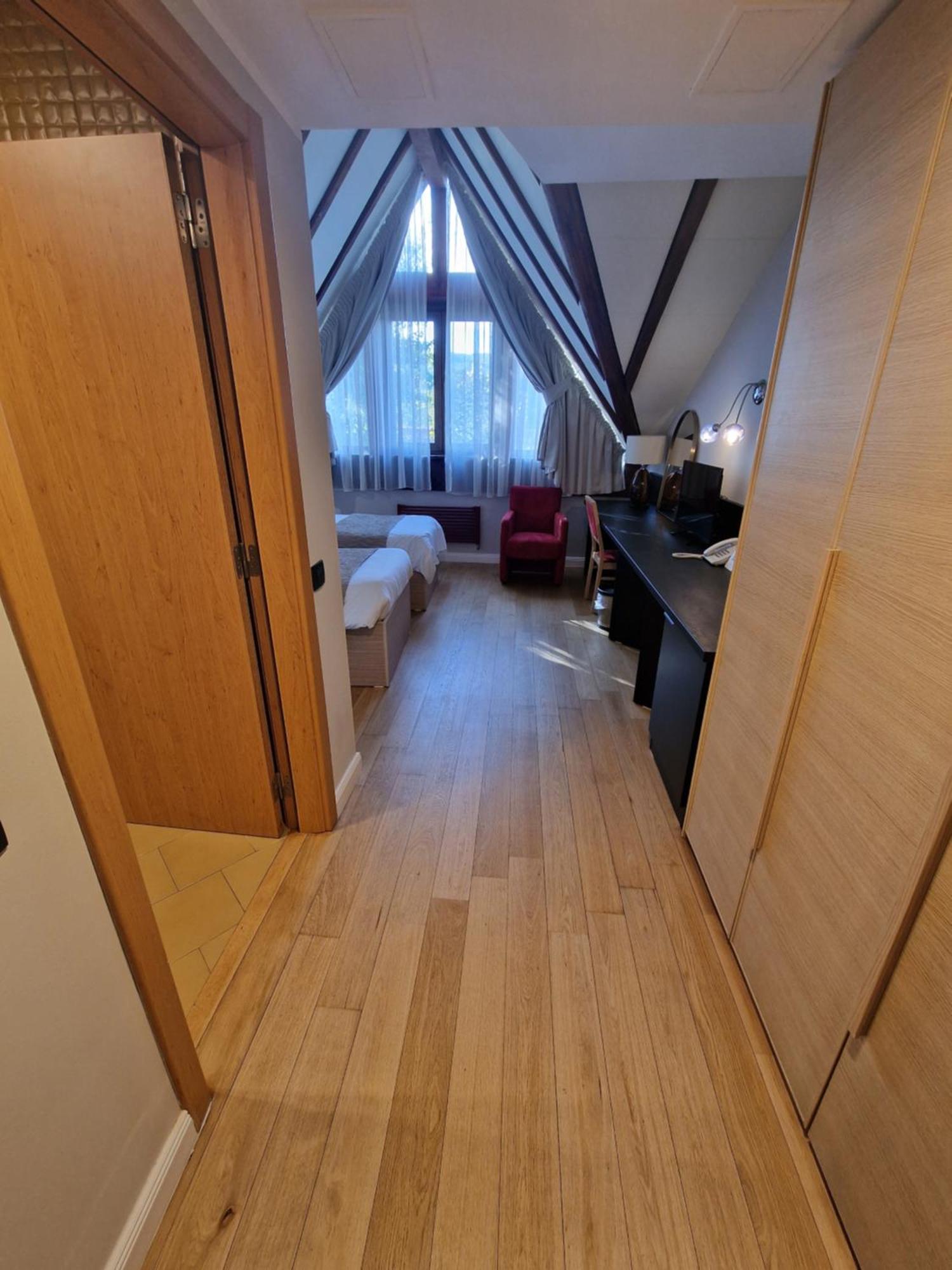 Hotel Sunny Hill Cluj-Napoca Eksteriør billede