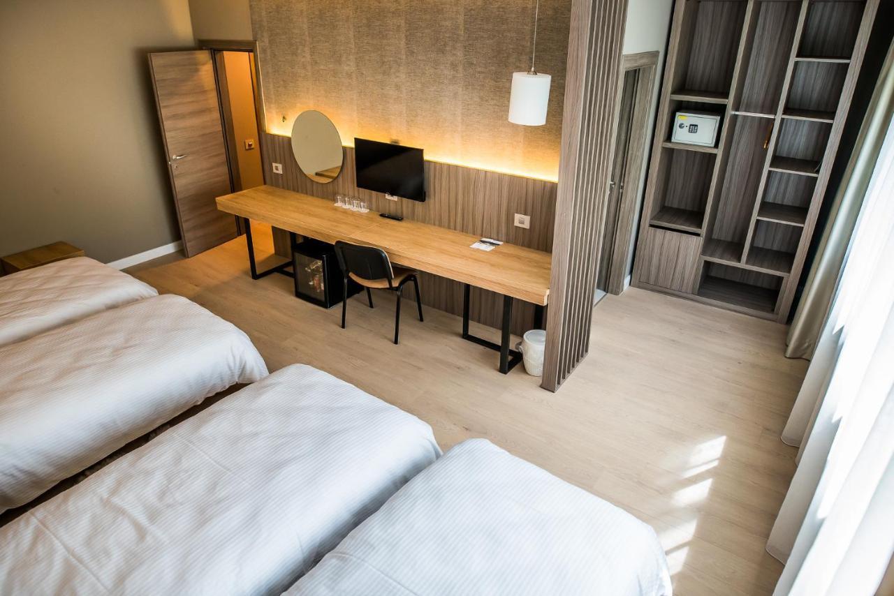 Hotel Sunny Hill Cluj-Napoca Eksteriør billede